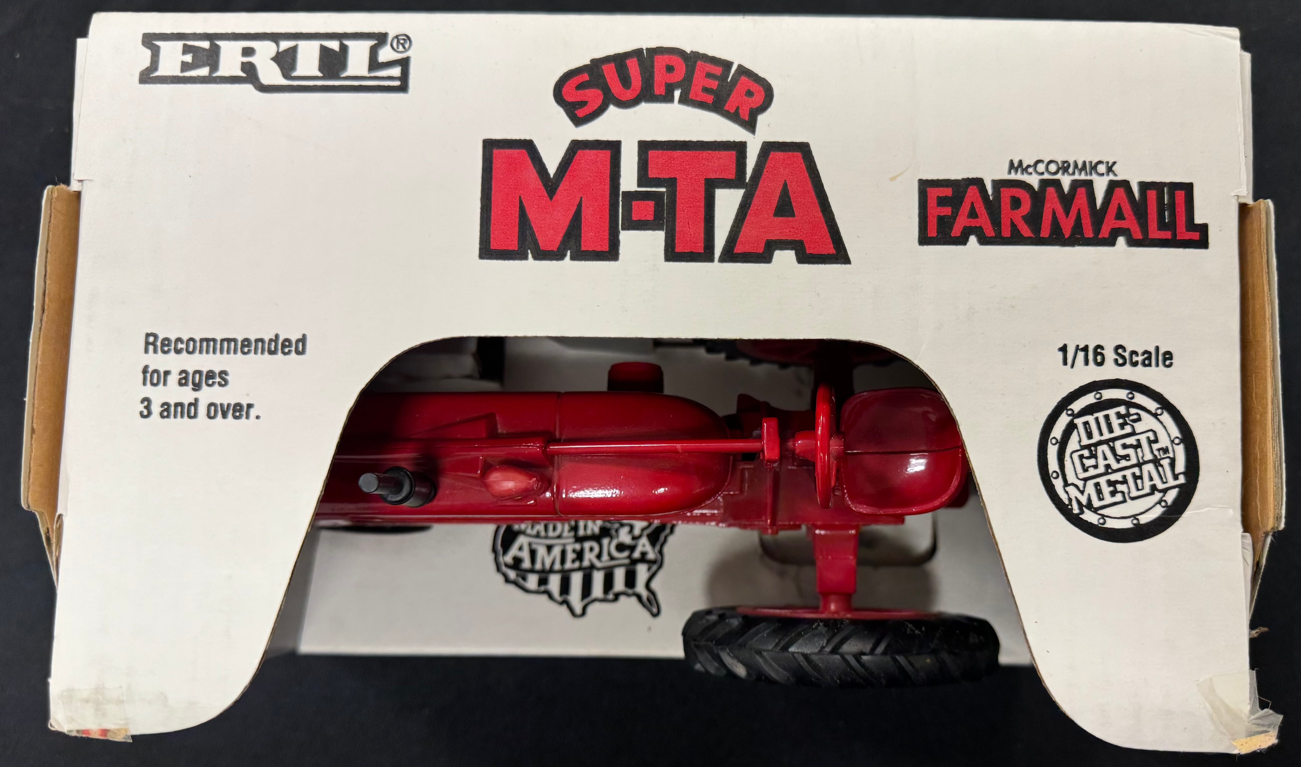 1991 ERTL Farmall Super M-TA Diecast 1:16 Tractor With Box