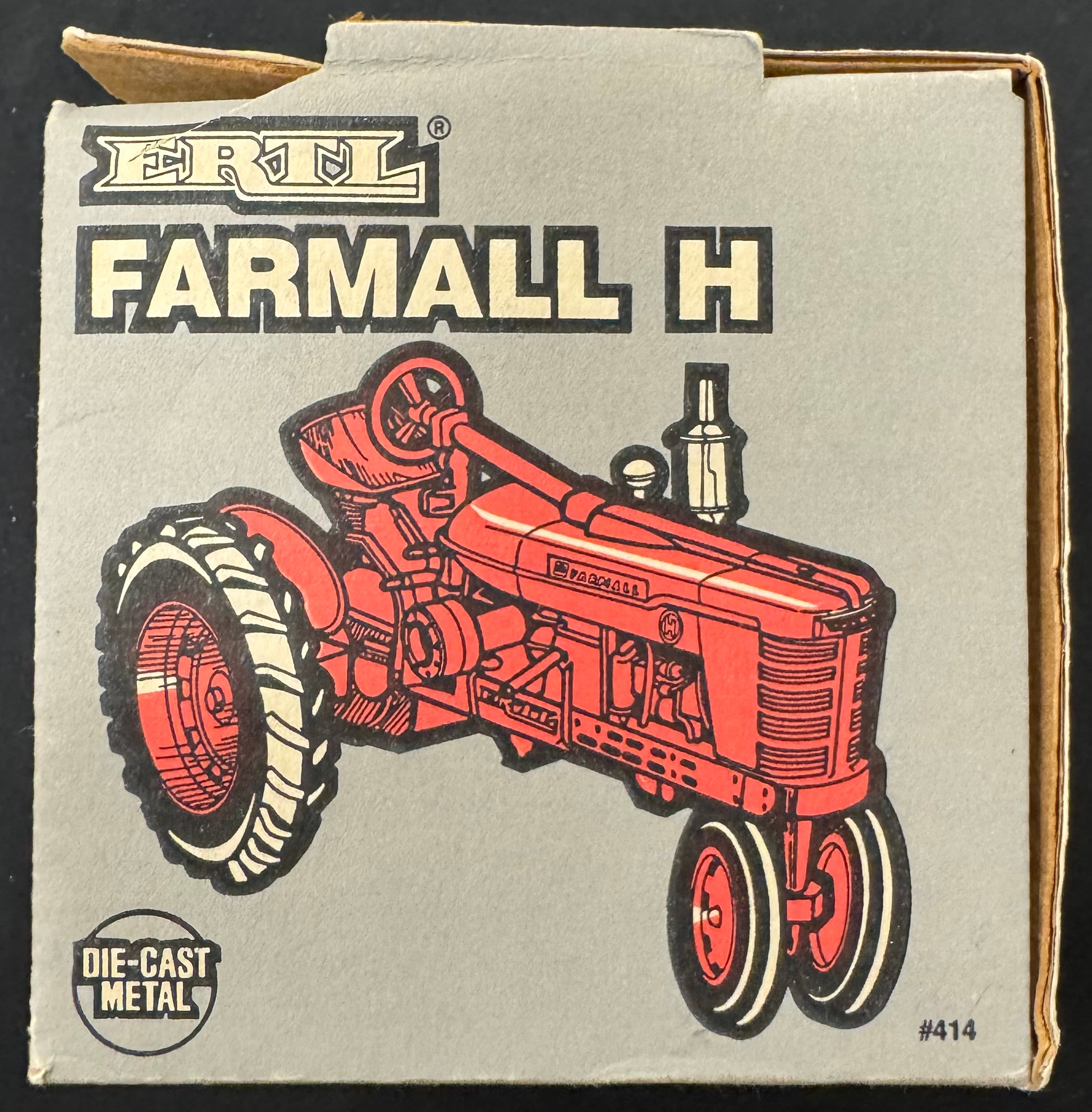 1986 ERTL Farmall H Diecast 1:16 Tractor With Box