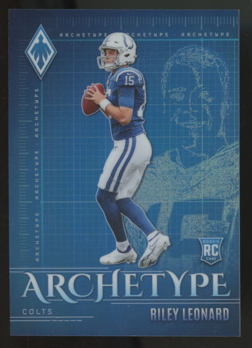 2025 Panini Phoenix Riley Leonard RC Archetype #12