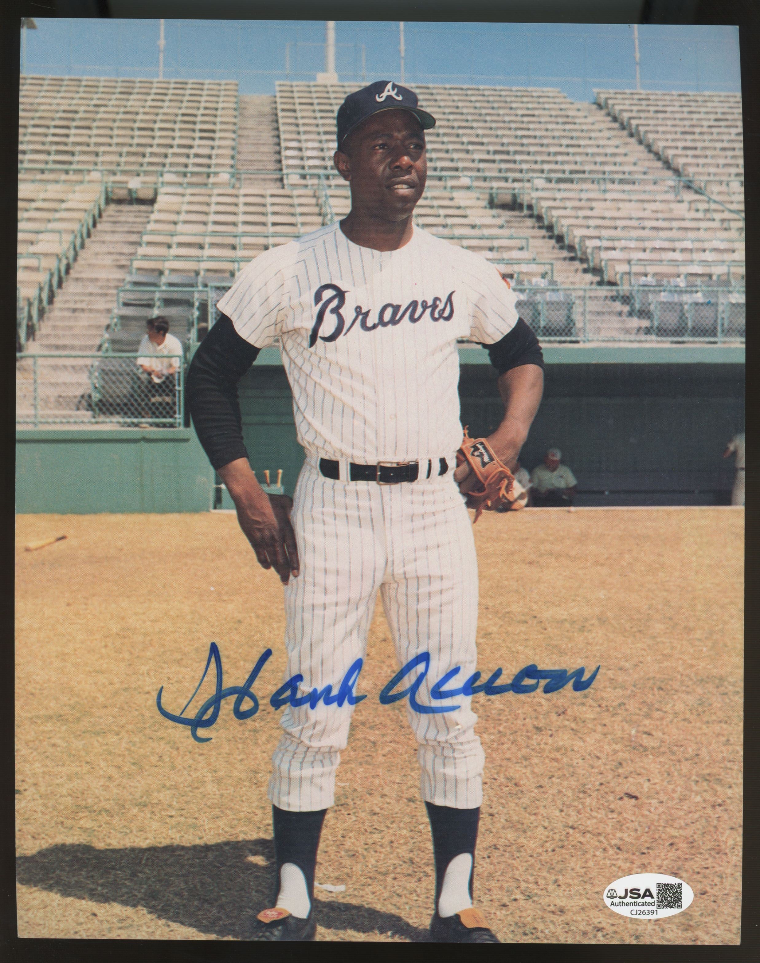 Hank Aaron Signed Autographed 8x10 Photo JSA *391