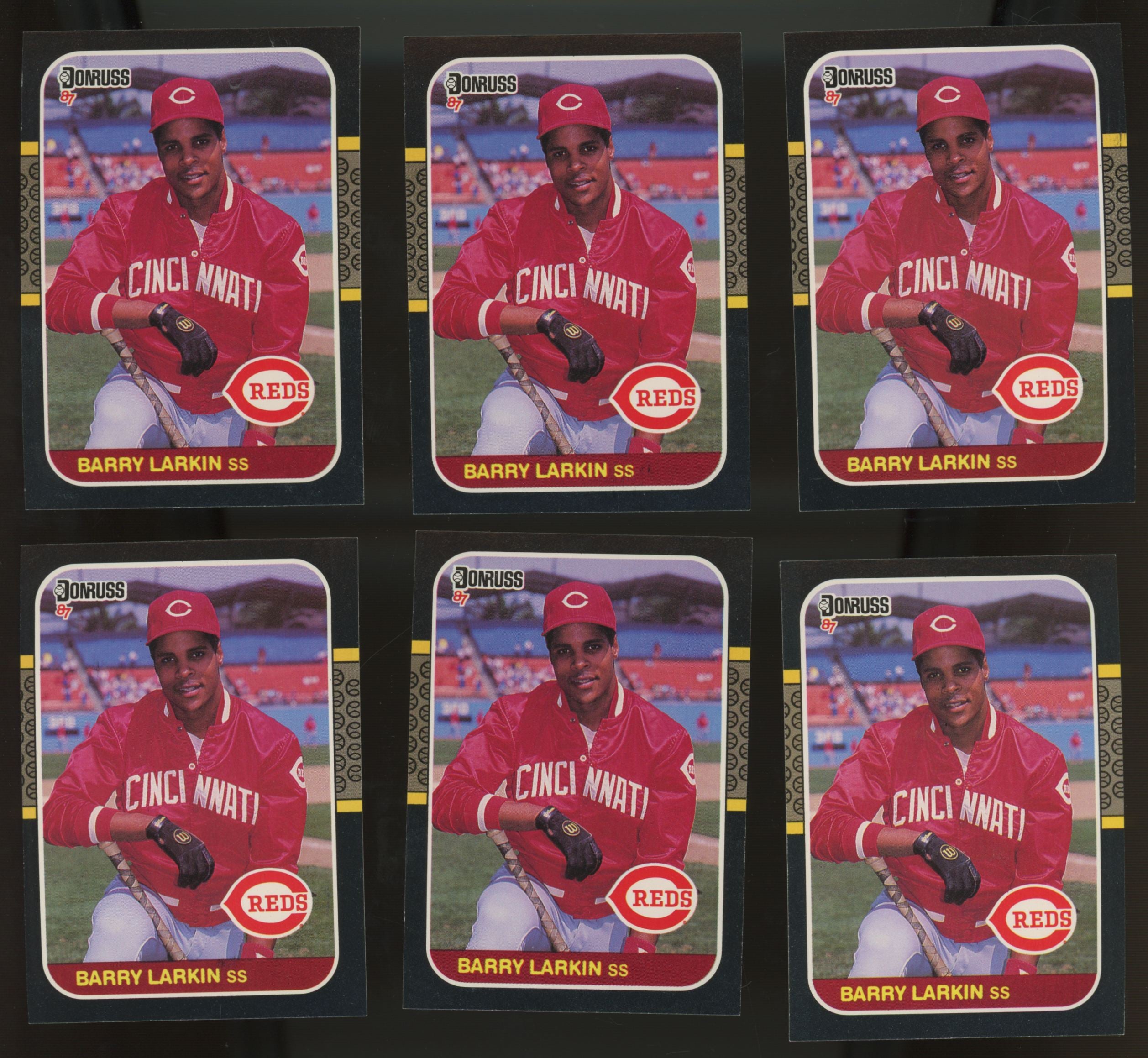 1987 Donruss Barry Larkin RC #492 (Lot of 33)