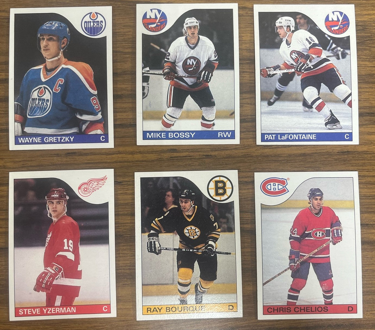 1985-86 Topps Hockey Near Complete Set 164/165 + Stickers (12) NM-MT