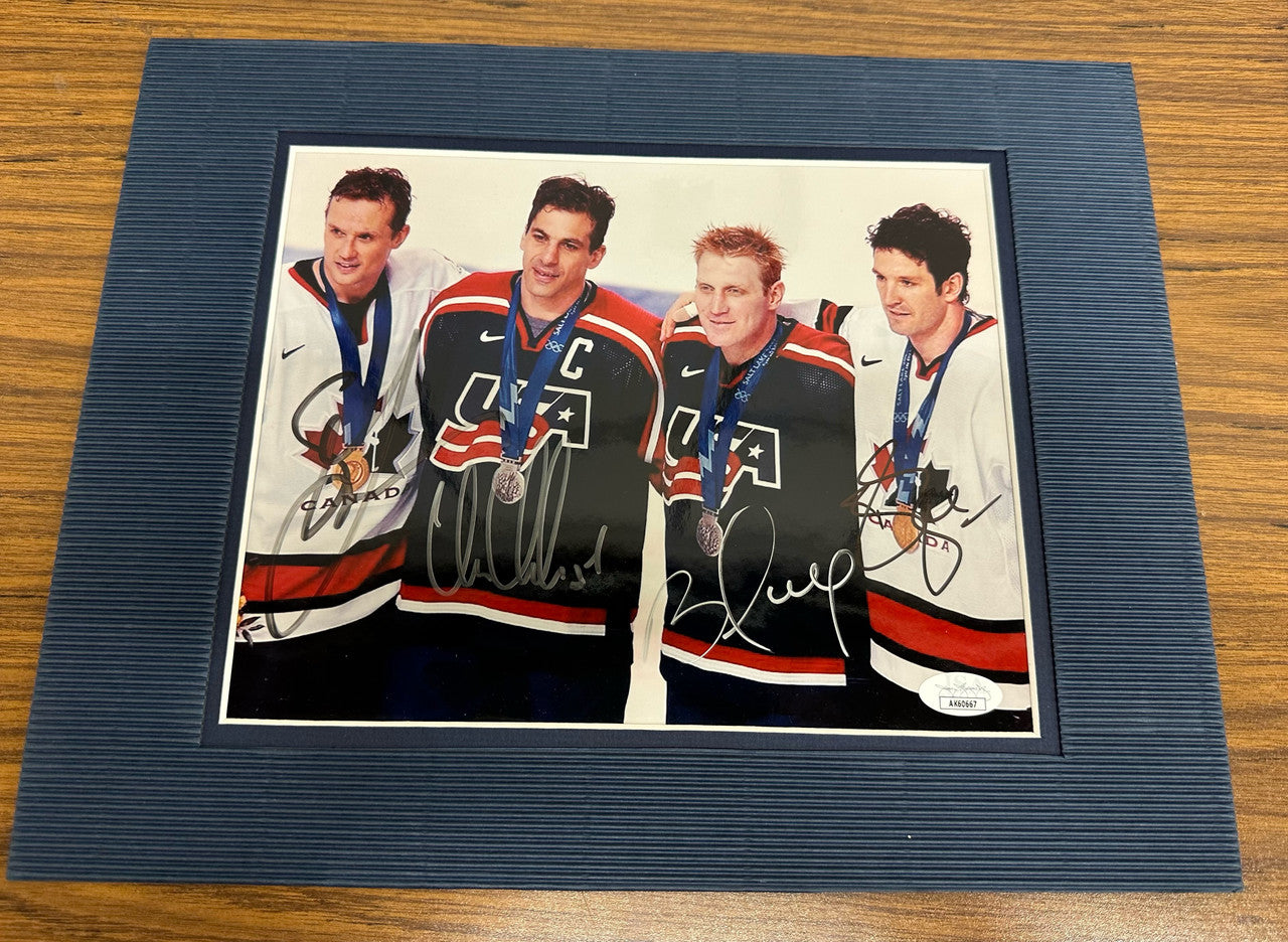 Yzerman/Chelios/Hull/Shanahan Signed Autographed 8x10 Photo Framed JSA AK60667