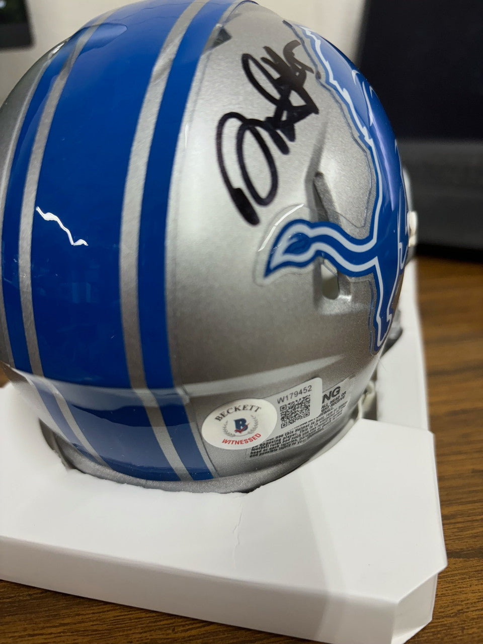 David Montgomery Signed Autographed Mini Helmet BAS