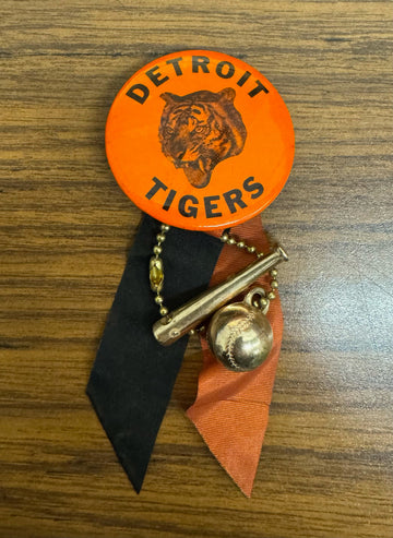 1950s Detroit Tigers Vintage Pinback with Charms