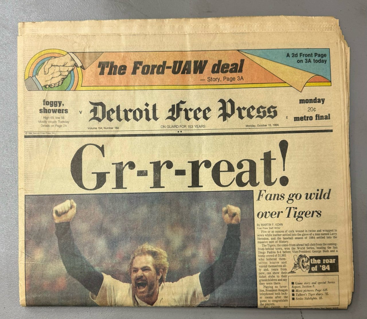 1984 Detroit Tigers World Series Lot of 2 Full Newspapers Detroit News + Free Press