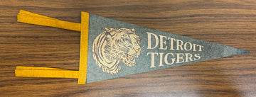 1960s Vintage Detroit Tigers Mini Pennant Blue & Gold "B"