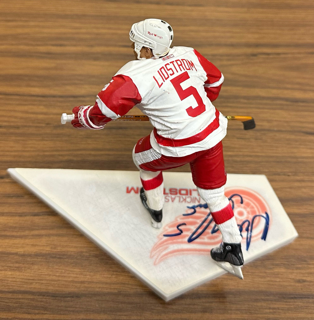 Nick Lidstrom Signed Autographed McFarlane Figure JSA AK60541