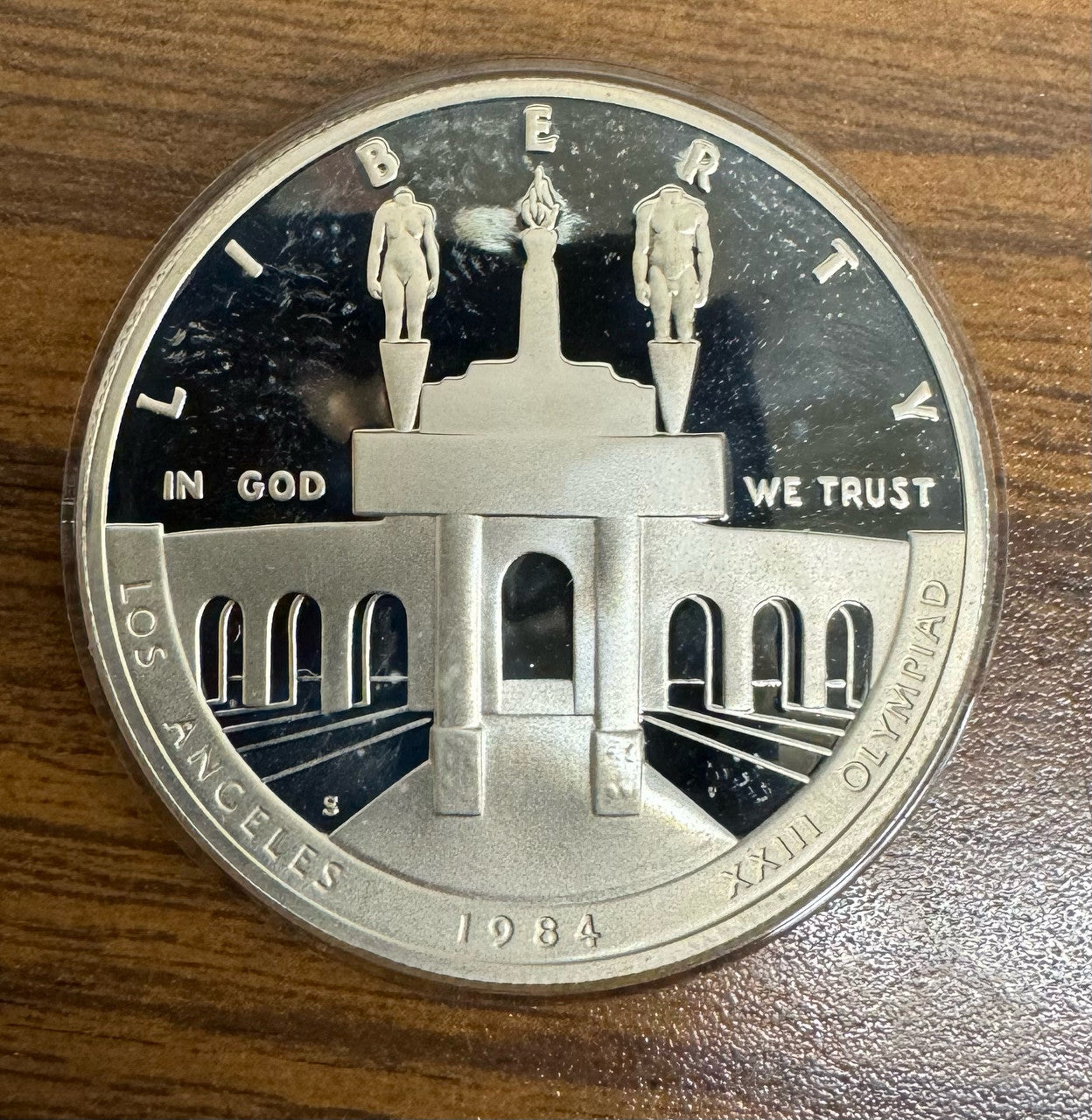 1984 Olympics US Mint Commemorative Coin Silver Dollar in Case