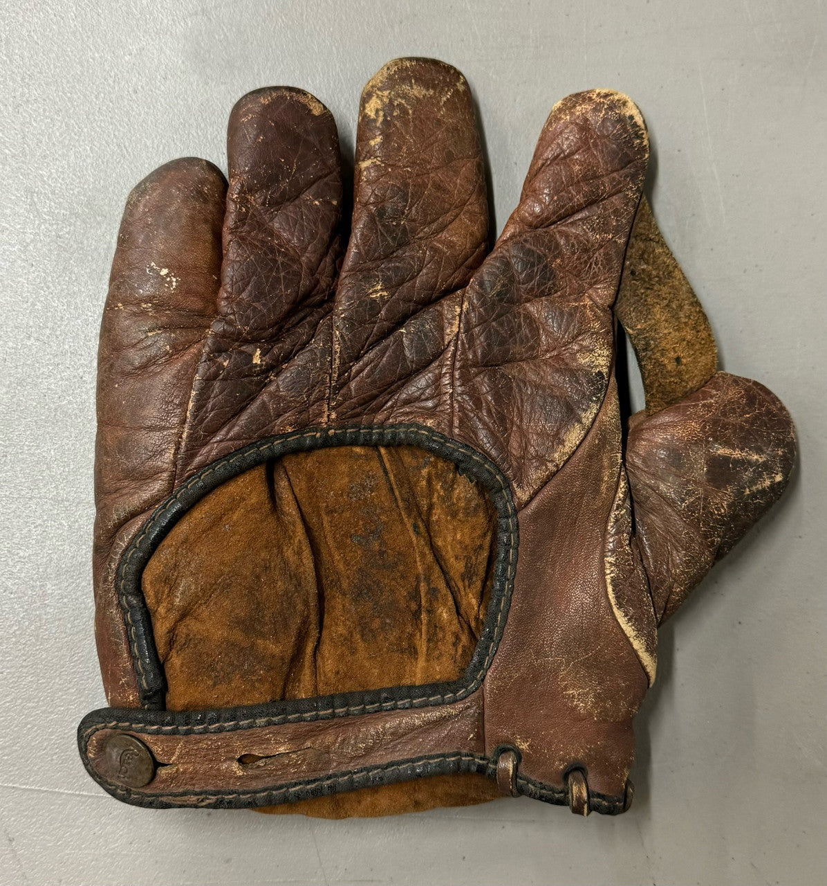 1910s Reach Vintage Fielder's Baseball Glove