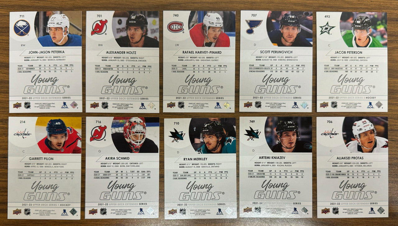 2021-22 Upper Deck Young Guns Lot of 31 Holtz Peterka