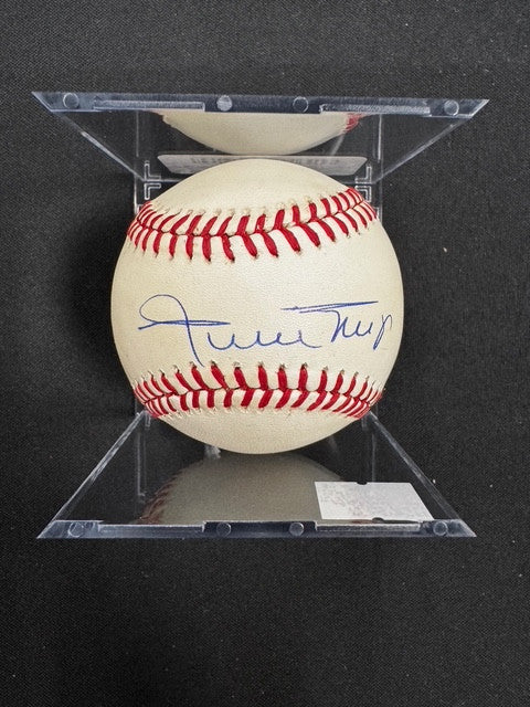 Willie Mays Signed Autographed Rawlings ONL Baseball JSA *7091