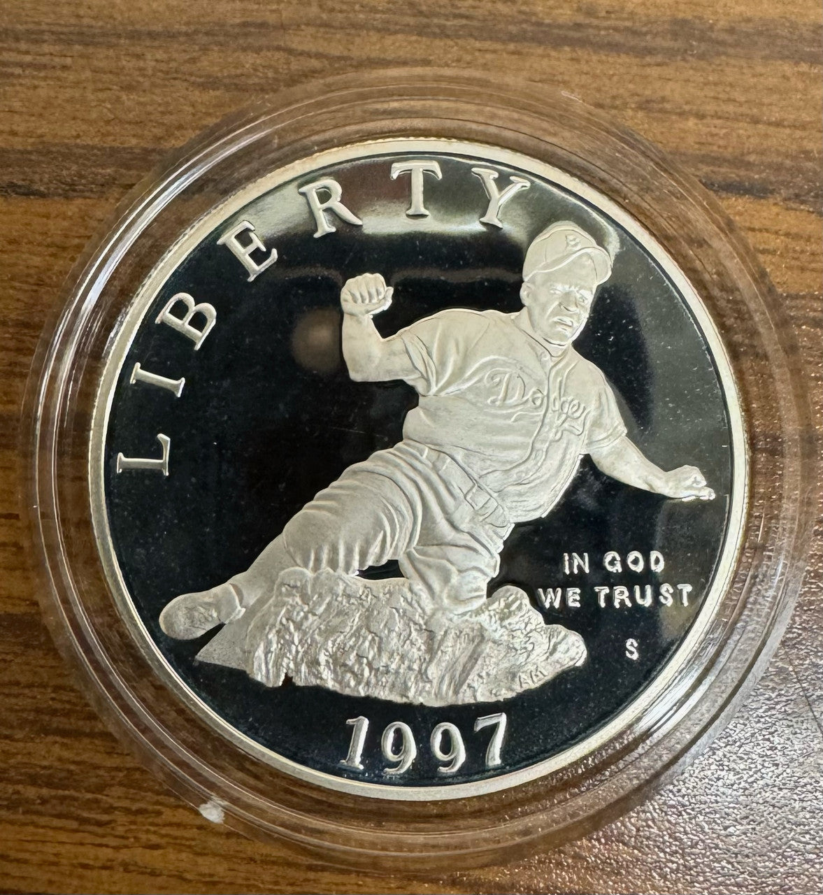 1997 US Mint Jackie Robinson Commemorative Coin Silver Dollar in Box