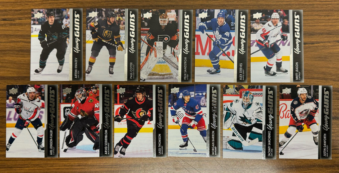 2021-22 Upper Deck Young Guns Lot of 33 Holtz Pinto Daws