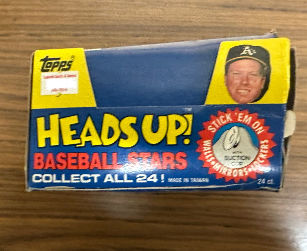 1990 Topps Heads Up Baseball Box w/ 24 Pin-Ups