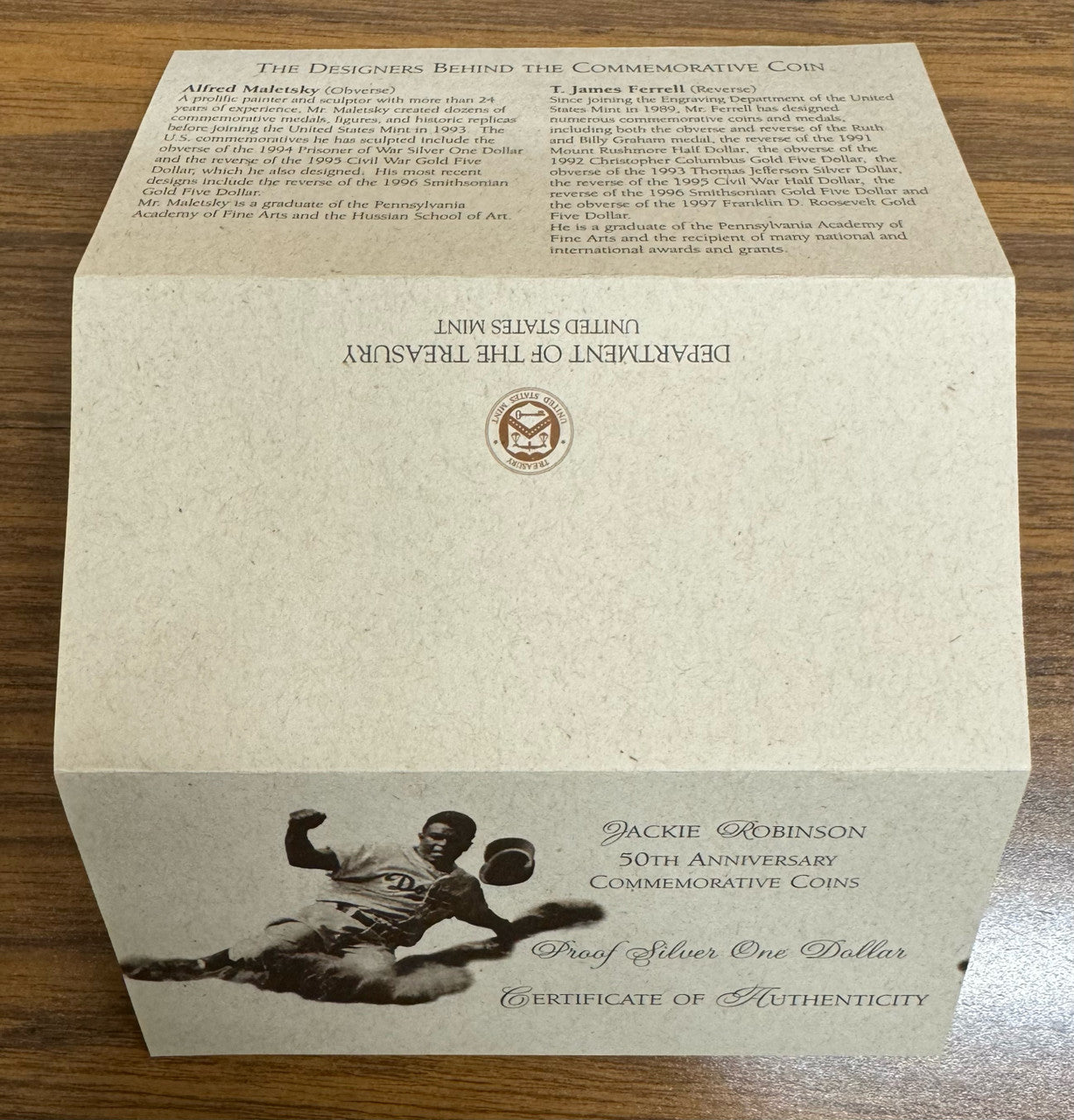 1997 US Mint Jackie Robinson Commemorative Coin Silver Dollar in Box