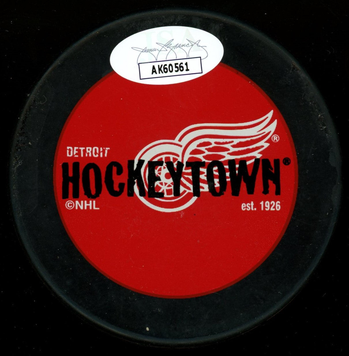 Steve Yzerman Signed Autographed Puck JSA AK60561