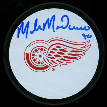Mike Modano Signed Autographed Puck JSA AK60572