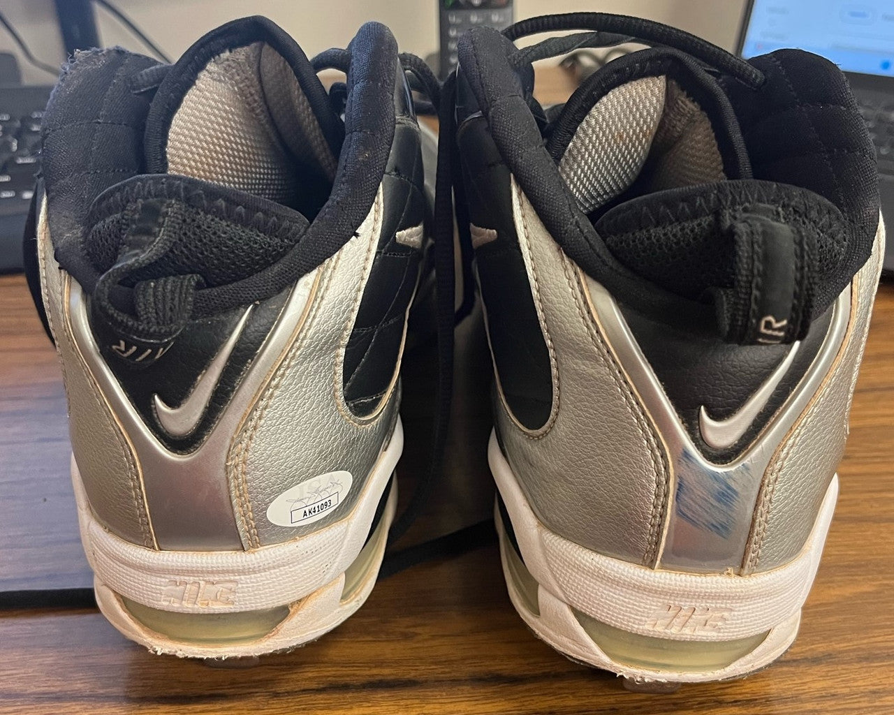 Austin Jackson Signed Autographed Game Used Cleats JSA