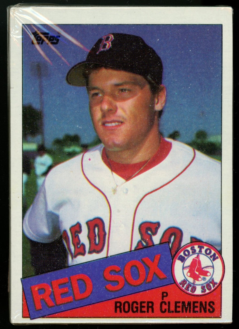 1985 Topps Baseball Grocery Cello Pack w/Clemens RC Top