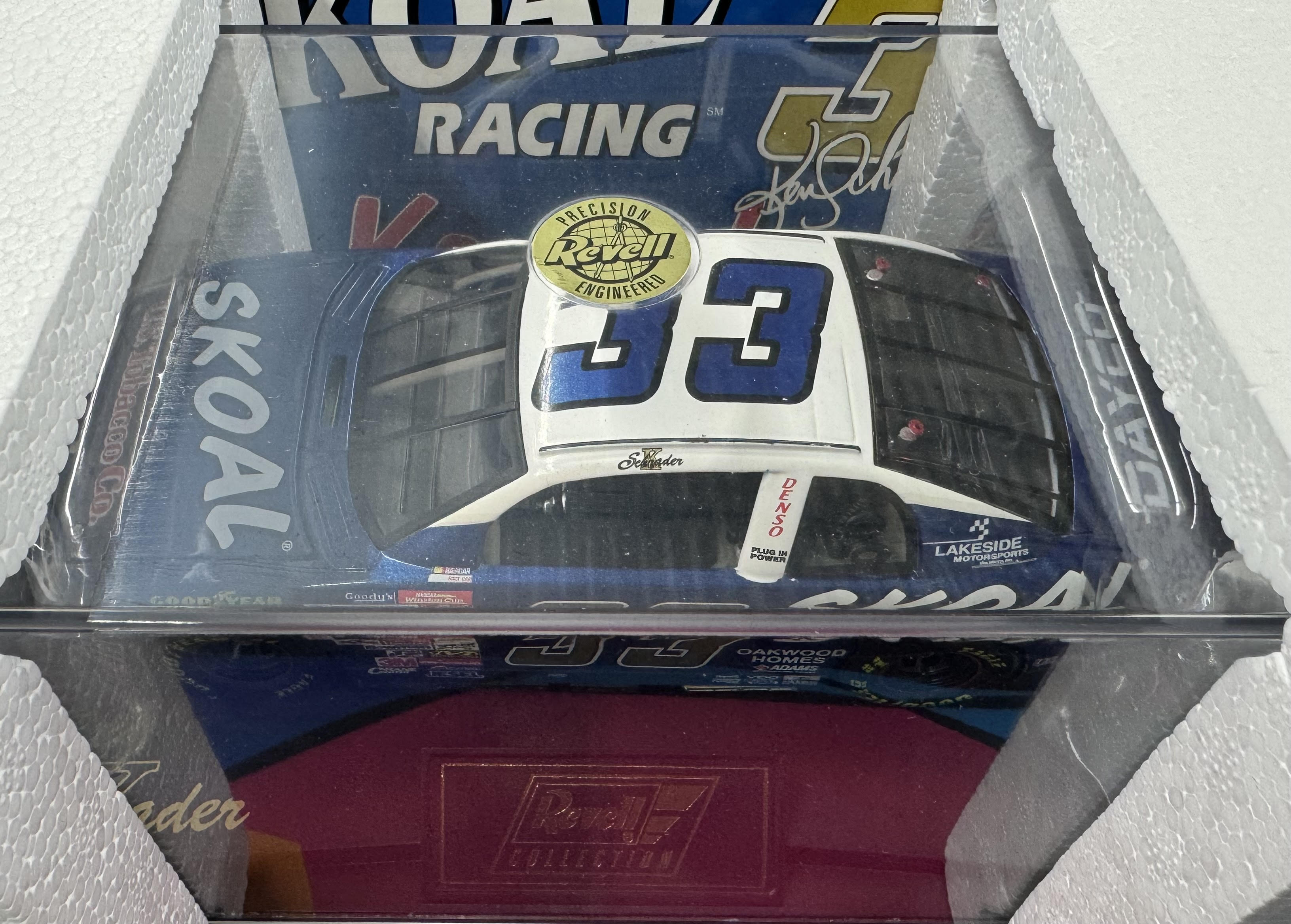 Ken Schrader #33 Skoal Racing Revell Collection 1:24 Diecast Car /3120